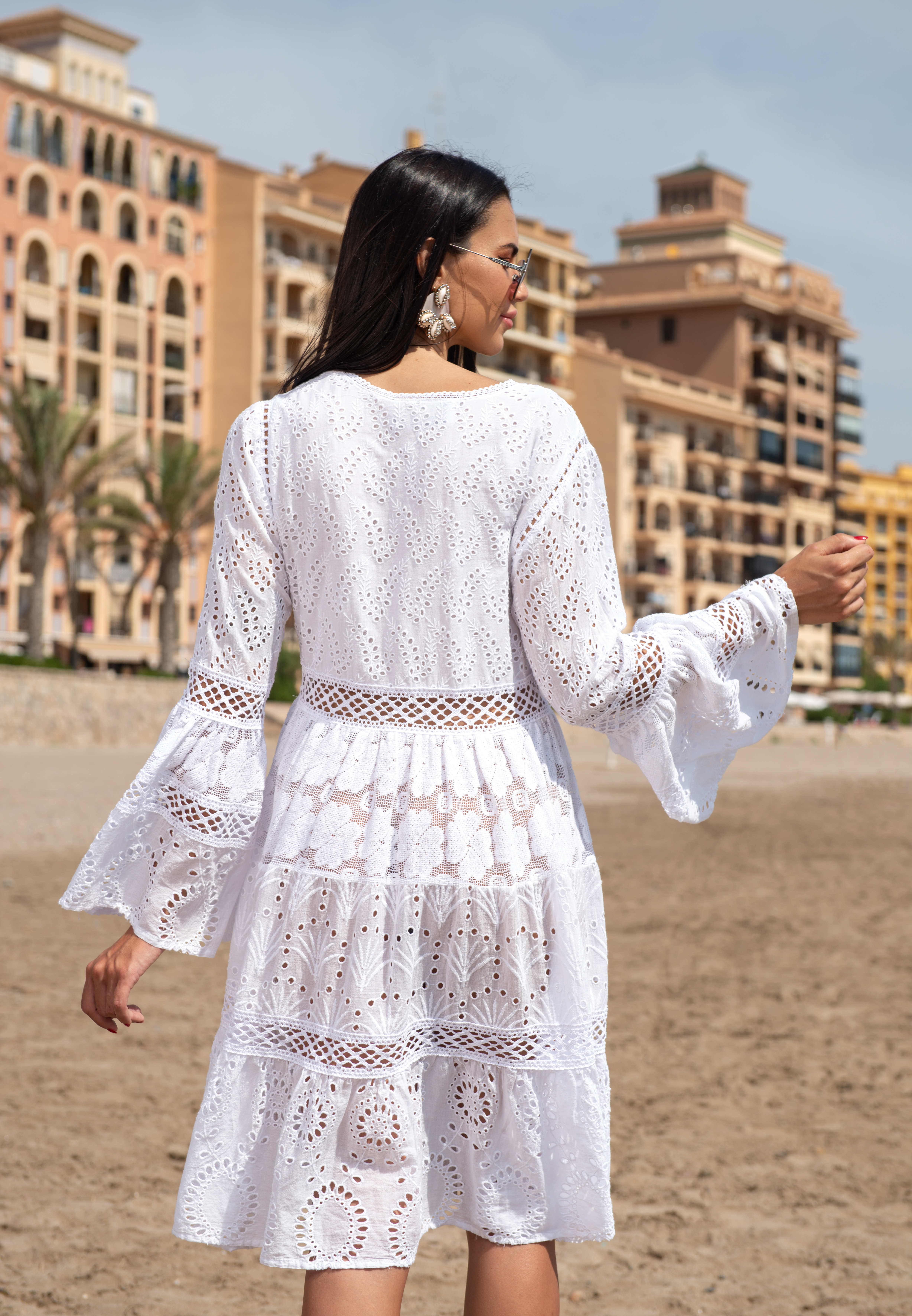 IBZK22101 vestido puntillas